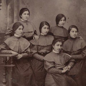 Black and white photograph of six school girls 